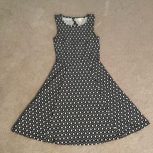 H&M black and white patterned A-line dress,xs